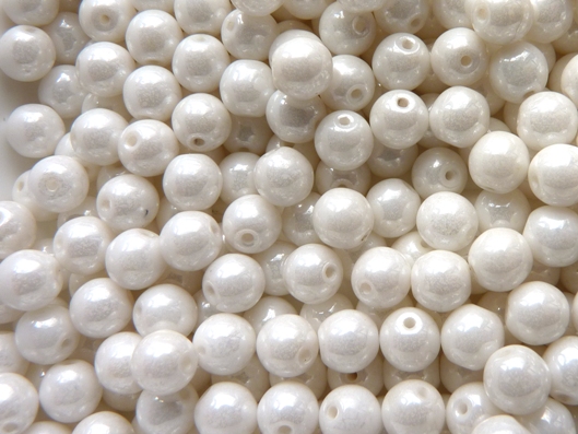 06-R-03000-14400 Chalk White Luster Round 6 mm. 50 Pc.-0 06-R-03000-14400 Chalk White Luster Round 6 mm. 50 Pc.-0
