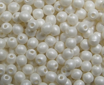 03-R-02010-24001 Round 3 mm Pearl Shine White