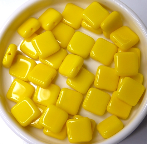 0130016 Opaque Yellow square Bead. 30 Pc.-0