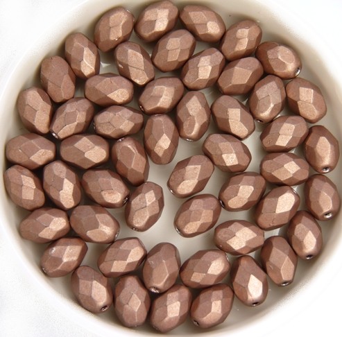 0030315 Metallic Suede Light Brown Oval facet 8 x 6 mm. 15 Pc.-11755