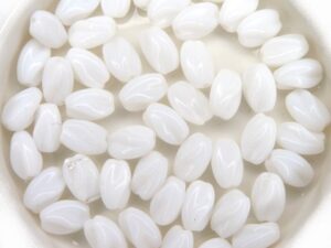 0140001 White Alabaster, Twisted Oval. 50 Pc.-0