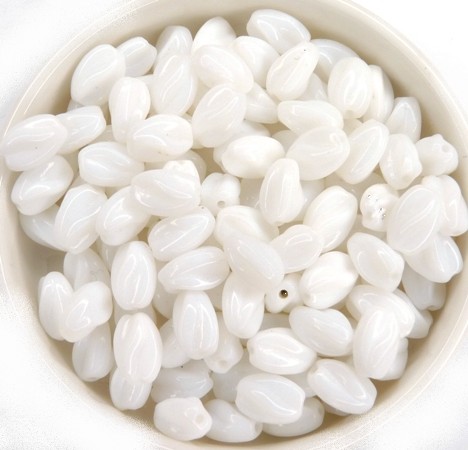 0140001 White Alabaster, Twisted Oval. 50 Pc.-11557