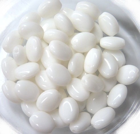 0140022 Chalk White, Oval Glass Bead. 50 Pc.-11570