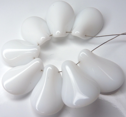 0140033 Chalk White Glass Bead, 5 Pc.-11592