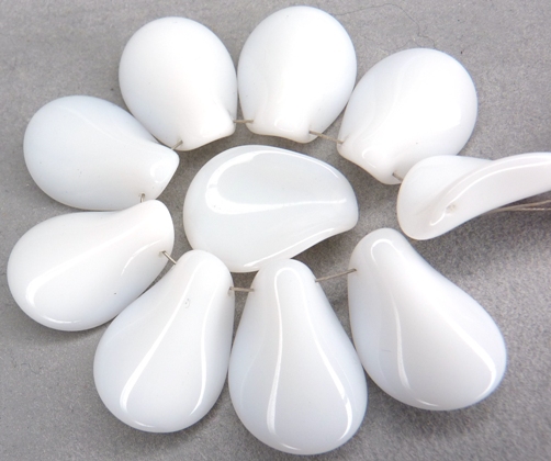 0140033 Chalk White Glass Bead, 5 Pc.-11594
