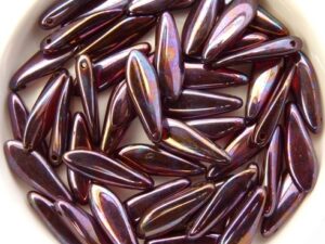0050081 Siam Red Purple Iris Dagger bead 14 Pc.-12279