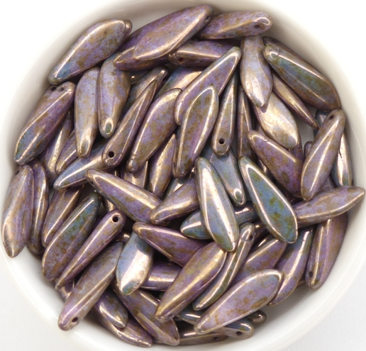 0080249 Opaque White Flamed Purple/Grey Dagger bead 15 Pc.-0