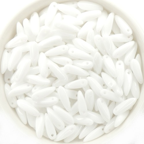 0140020 Opaque White Dagger bead 11x 3 mm. 40 Pc.-12908