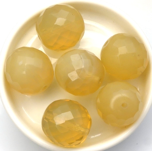 0040219 Light Opal Beige, facet 18 mm. 2 Pc.-0 0040219 Light Opal Beige, facet 18 mm. 2 Pc.-0