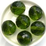 0100452 Olivine, facet 18 mm. 2 Pc.-0