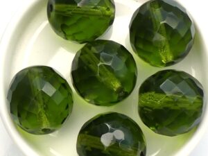 0100452 Olivine, facet 18 mm. 2 Pc.-0