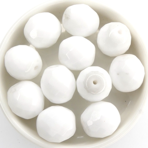 0140251 Opaue White, Facet 14 mm. 6 Pc.-0 0140251 Opaue White, Facet 14 mm. 6 Pc.-0