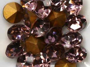 SS39-MCC-20020-98521 Light Amethyst Gold Foiled Chaton 8 mm. 12 Pc.-15383