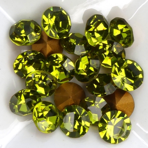 SS39-MCC-50230-98521 Olivine Gold Foiled Chaton 8 mm. 12 Pc.-15404