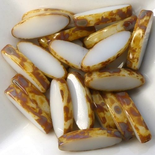 0140068 Candle White Travertin Table Cut Bead. 6 Pc.-15448