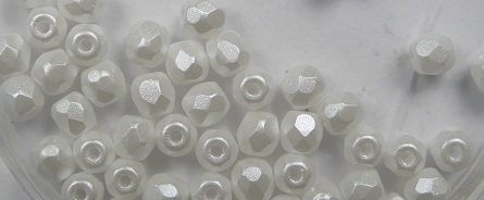 FP-03-02010-25001 Pastel White Pearl facet 3 mm. 50 Pc.-0 FP-03-02010-25001 Pastel White Pearl facet 3 mm. 50 Pc.-0