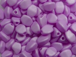 PI-02010-29561 Opaque Silk Mat Light Violet Pinch beads. 10 gram-0