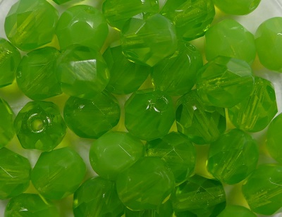 0100519 Milky Dark Peridot facet 6 mm. 25 Pc.-0