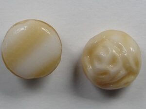 CR-07104 Beige Silk Overlay 2-hole Candy Rose Bead 20 Pc.-16517