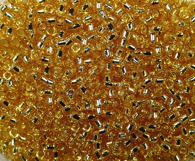 TT-01-0022 Transparent Silverlined Light Topaz. 5 gram.-0
