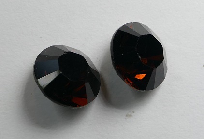 SW-CH-39-MOC Mocca Xilion Swarovski SS 39. 2 stuks-0 SW-CH-39-MOC Mocca Xilion Swarovski SS 39. 2 stuks-0