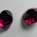 SW-CH-39-RU Ruby Xilion Swarovski SS 39. 2 stuks-0