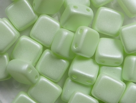 TH-02010-29315 2Hole Square White Alabaster Pastel Green 25 Pc-0 TH-02010-29315 2Hole Square White Alabaster Pastel Green 25 Pc-0