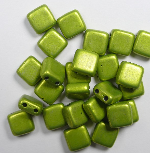 CMT-05A09 CzechMates Tile Bead Color Trends Saturated Metallic Lime Punch 25 st.-0