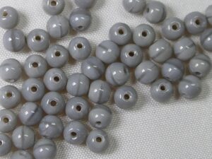 04-R-44020 Coral Grey Round 4 mm 100 Pc.