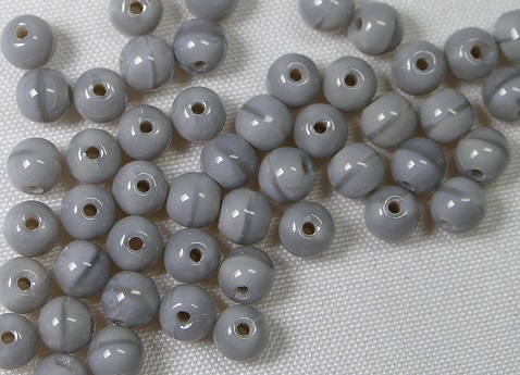 04-r-44020 4 mm round beads coral grey