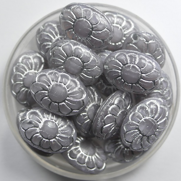 0020308 ovale bloem czech glaskraal lila-grey opal silver inlay