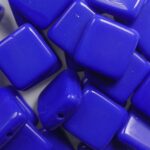 0090401 square bead 9×9 mm opaque royal blue