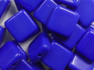 0090401 Opaque Royal Blue Square Bead. 25 Pc. - Afbeelding 1