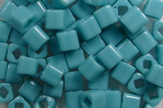 TC-04-0055 toho cubes 4 mm opaque turquoise kleurnummer 55