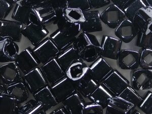 TC-04-0081 Metallic Hematite 4 mm Toho Cubes