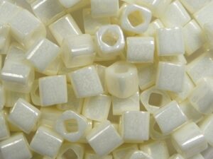 TC-04-0122 Opaque Lustered Navajo White 4 mm Toho Cubes