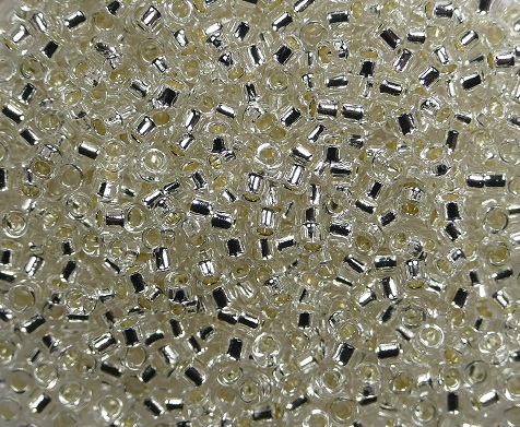 tt-01-0021 toho treasures 11-0 silver lined crystal kleurnummer 21