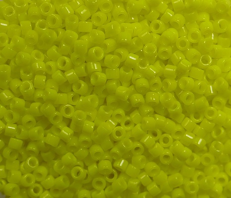 tt-01-0042 toho treasures 11-0 opaque dandelion kleurnummer 42