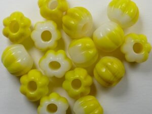 0130134 Creme Yellow Melee 8 mm Melon Beads 15 Pc. - Afbeelding 1
