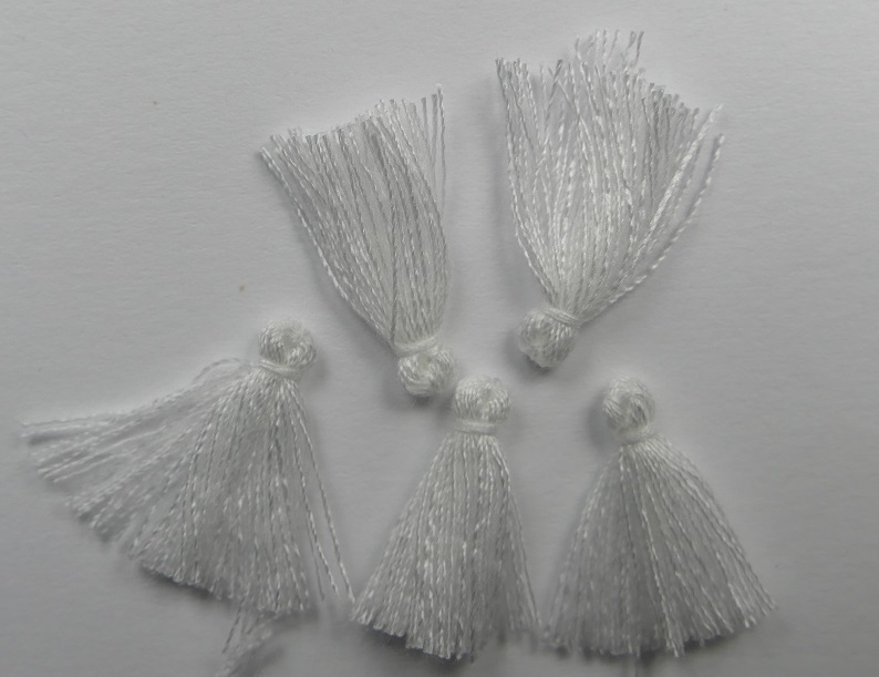 TS-WIT tassel, kwastje 1,7 cm wit