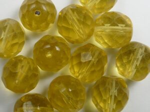 FP1-10-10020 Light Topaz Czech Glass Facet Firepolish 10mm 10 stuks