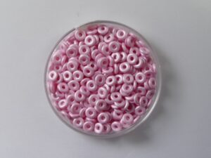O-02010-29305 Alabaster Pastel Rose O bead ® 5 gram.