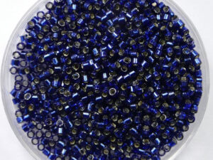 DB-11-2191 Duracoat Silver Lined Dyed Navy Miyuki Delica's 11/0 - Afbeelding 1