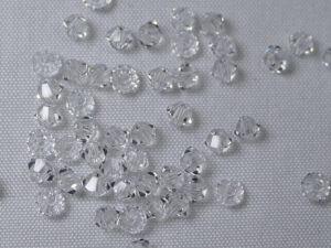 PrBic-03-CRYS Crystal Preciosa bicones 3 mm 50 stuks - Afbeelding 1