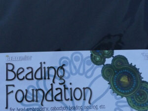 Beadsmith Beading Foundation, 4 vellen 8,5x11 inch, zwart/wit