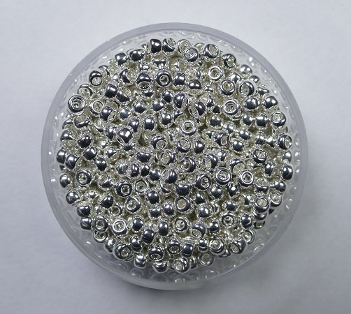 M-8-0961 Bright Sterling Plated Miyuki Rocailles M-8-0961 Bright Sterling Plated Miyuki Rocailles