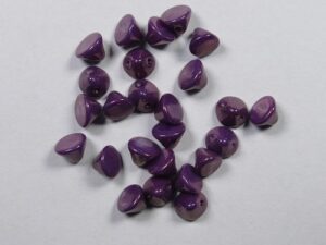 Button Beads, Chalk White Lila Vega Luster 50 Pc. - Afbeelding 1