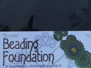 Beadsmith Beading Foundation, 4 vellen van 8,5x11 inch, zwart