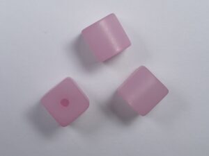 Pol-kub08-08 8 mm Polaris kubus kraal, pink