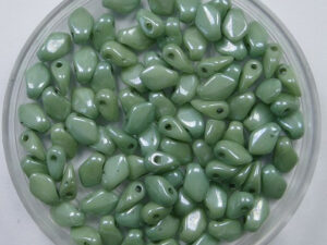 GB-03000-14459 Chalk White Teal Luster Gekko beads, 3x5 mm,